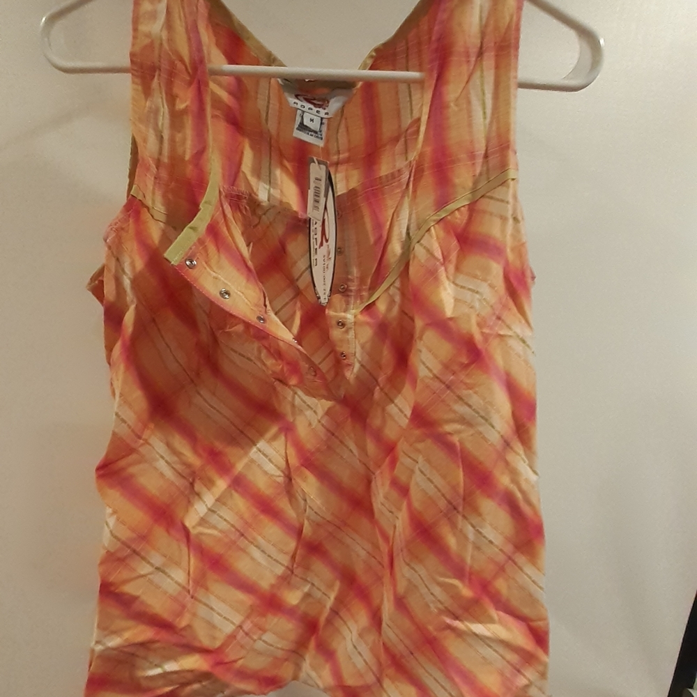 2 x Woman Roper Tops